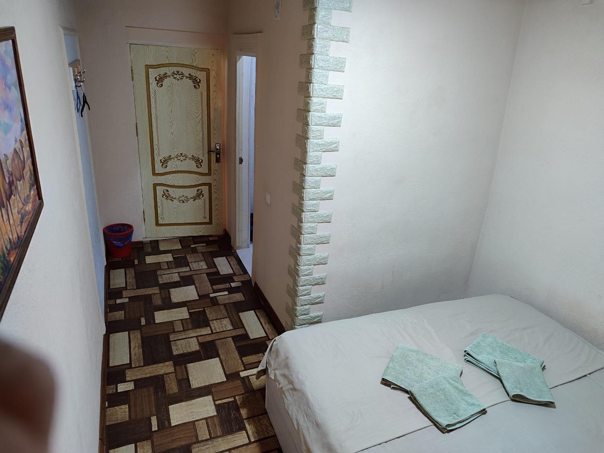 Family Guest House - Friends-J Нукус Екстер'єр фото